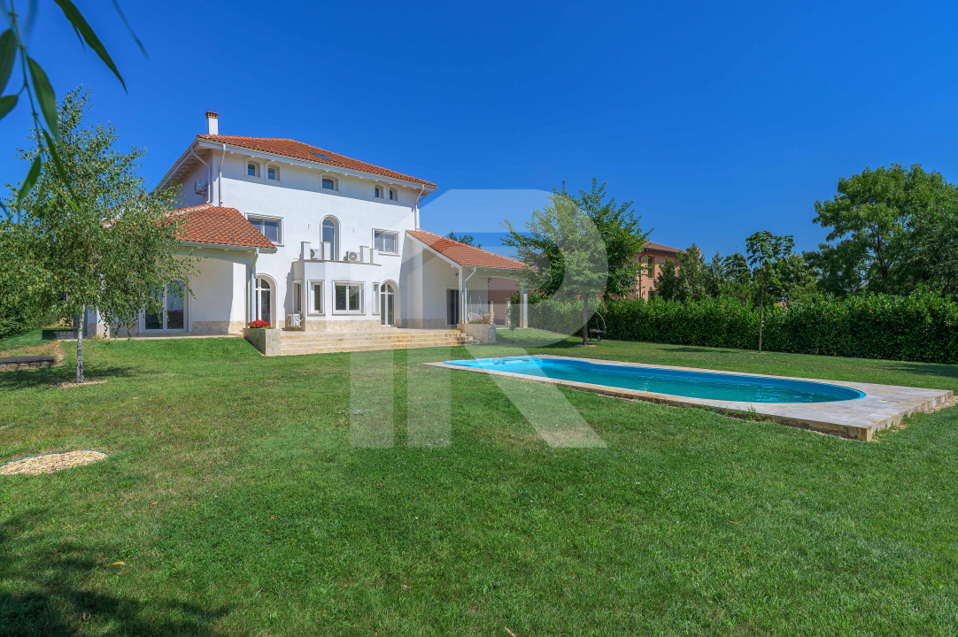 Vilă elegantă cu piscină și ieșire la Lac – Căciulați, Balotești