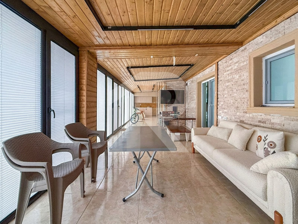 Apartament Deosebit, De Vanzare, cu grădină proprie, în Complexul Rezidenț