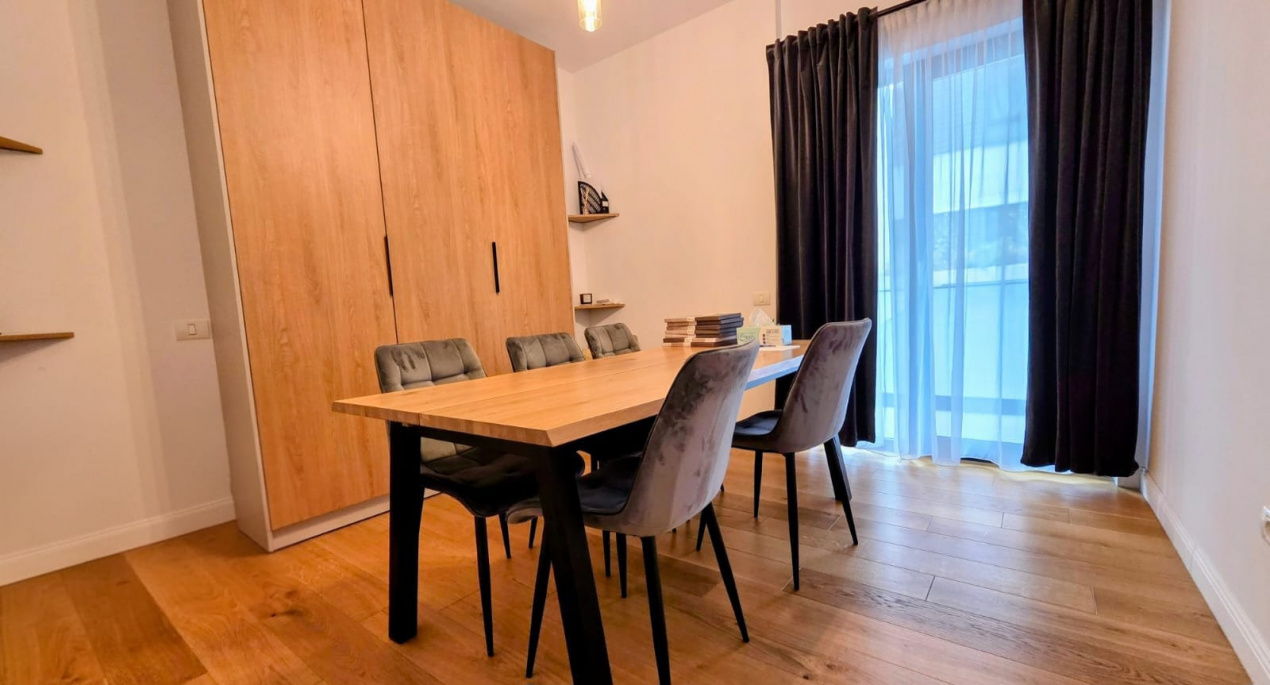 3 camere de vanzare Iancu Nicolae